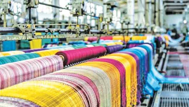 स्वदेशी अभियानातून वस्त्रोद्योगाला उभारी