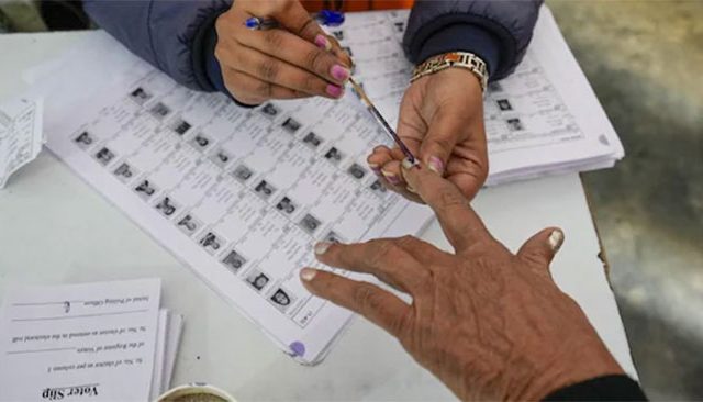 नगर परिषद, नगरपंचायतीच्या मतदानासाठी निवडणूक आयोग सज्ज