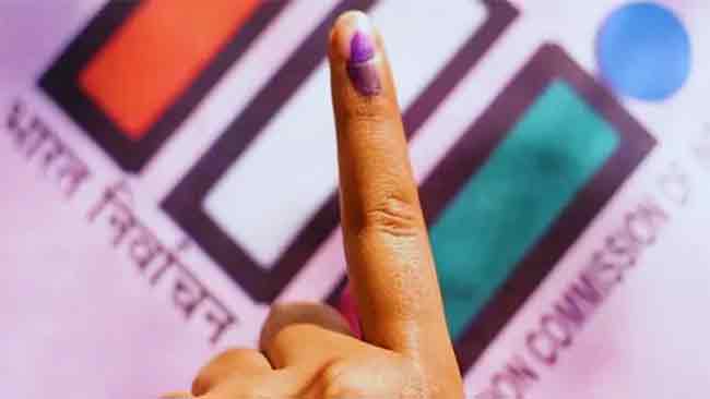 अखेरच्या दिवशी सिंधुदुर्गात इच्छुकांची धावपळ