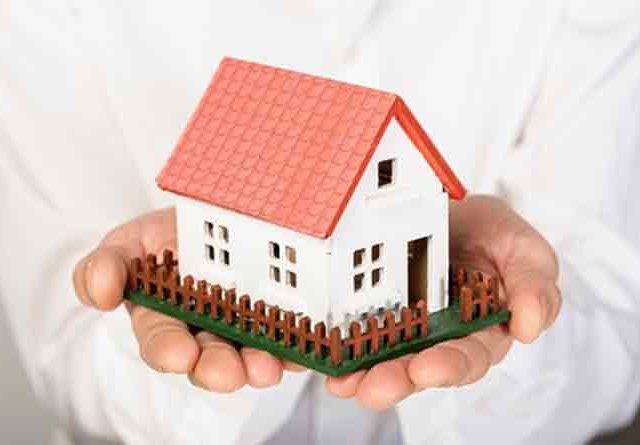 सोलापूरच्या असंघटित कामगारांच्या ३० हजार घरांचा मार्ग मोकळा