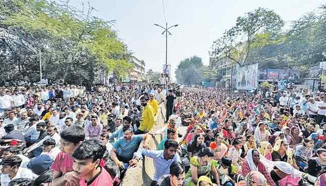 चिमुकलीच्या न्यायासाठी मालेगावात जनआक्रोश!