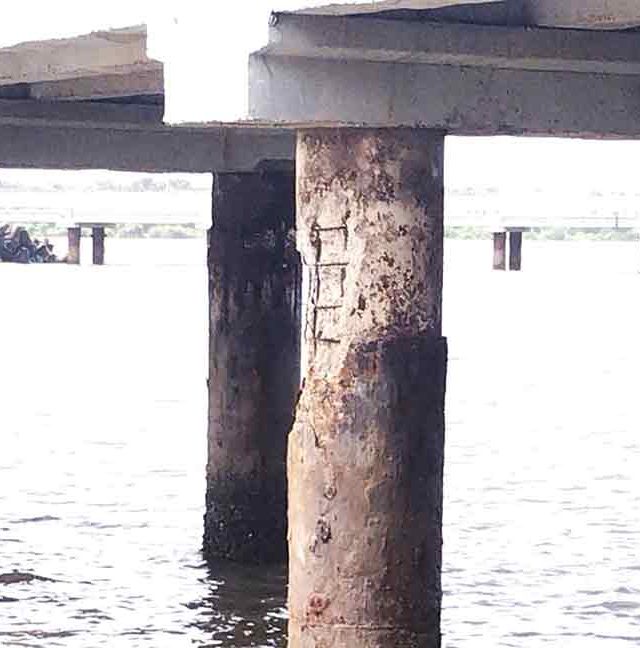 अरे बापरे! मांडवा जेट्टीच्या नव्या पुलाचे खांब निकामी होण्याच्या मार्गावर; जेट्टी कोणत्याही क्षणी कोसळण्याची शक्यता