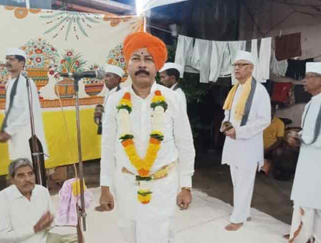 कार्तिकी एकादशीनिमित्त पंढरपूरला आलेल्या प्रसिद्ध कीर्तनकाराचं निधन