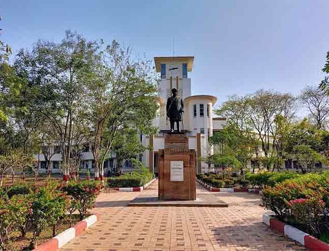 नागपूरच्या लक्ष्मी नारायण अभिनव तंत्रज्ञान विद्यापीठास सात कोटी रुपयांचा निधी