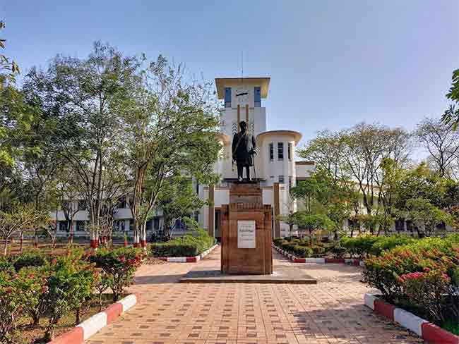 नागपूरच्या लक्ष्मी नारायण अभिनव तंत्रज्ञान विद्यापीठास सात कोटी रुपयांचा निधी