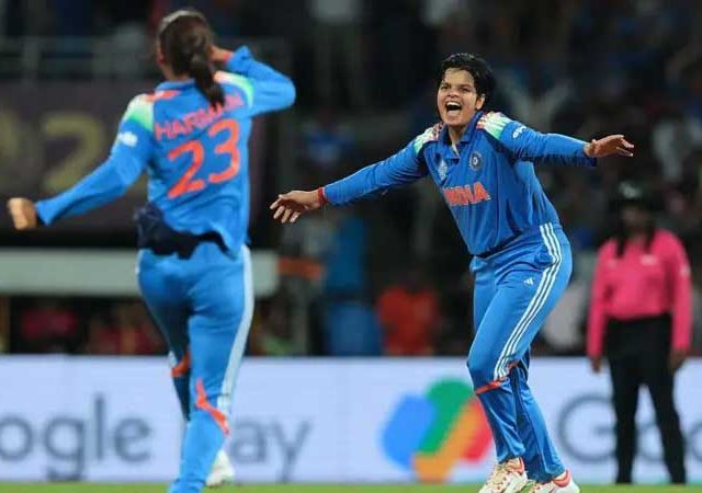 दक्षिण आफ्रिकेला चौथा धक्का, भारताचे गोलंदाज चमकले