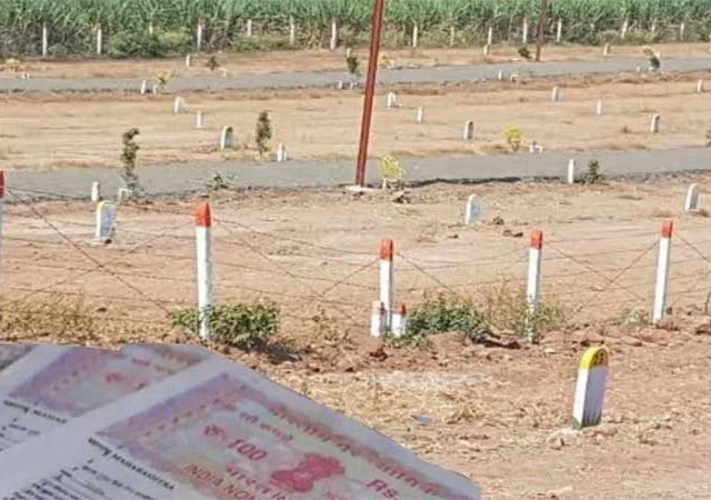 फडणवीस सरकारचा मोठा निर्णय, छोटे भूखंड आता 'विनाशुल्क' नियमित होणार