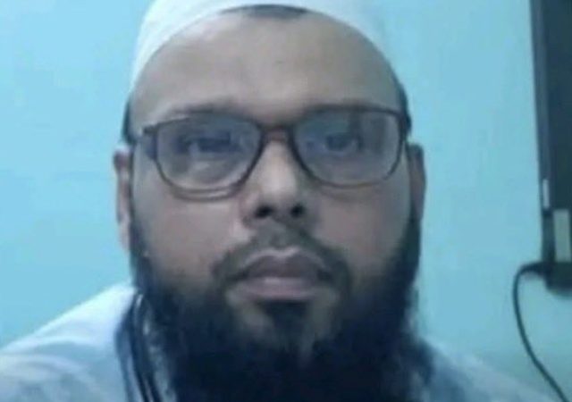 आसाममध्ये चाललंय तरी काय? बोगस डॉक्टरने केले २५ वर्षांपासून हजारो रुग्णांवर उपचार!