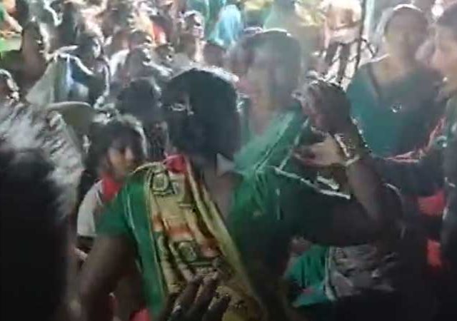 रोहिणी खडसेंच्या कार्यक्रमात महिलांची हाणामारी