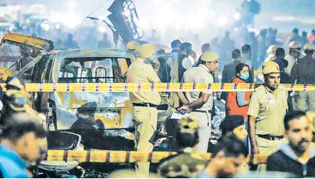 दिल्ली स्फोटातील ‘त्या’ आय २० कारने कुठून कसा केला प्रवास?