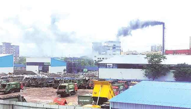 मुंबईतील धूर ओकणाऱ्या कारखान्यांना टाळे बसणार