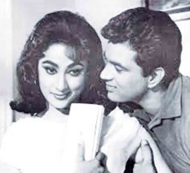 आखिरी गीत मोहब्बतका सुना लूं तो चलूं