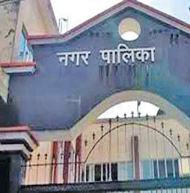 मराठवाड्यात उमेदवारी अर्जांचा पाऊस