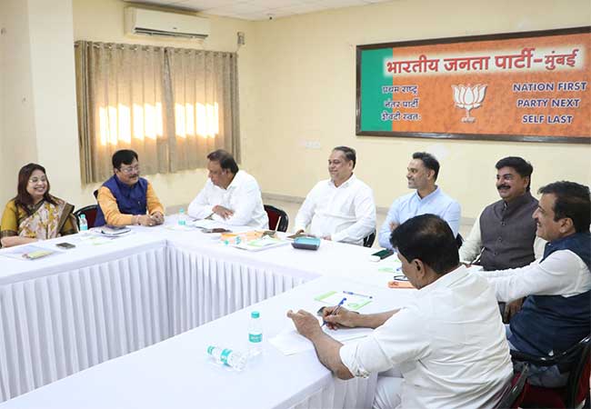 BMC Election 2026 : मुंबई महापालिकेत महायुतीतील कोणता पक्ष किती जागा लढवणार ?