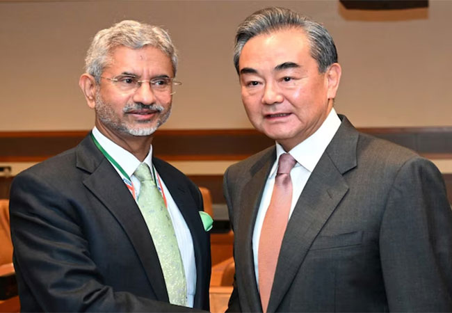 भारत-पाकिस्तान संघर्षामधील मध्यस्थीचा आणखी एक दावेदार, चीनचा दावा भारताने फेटाळला