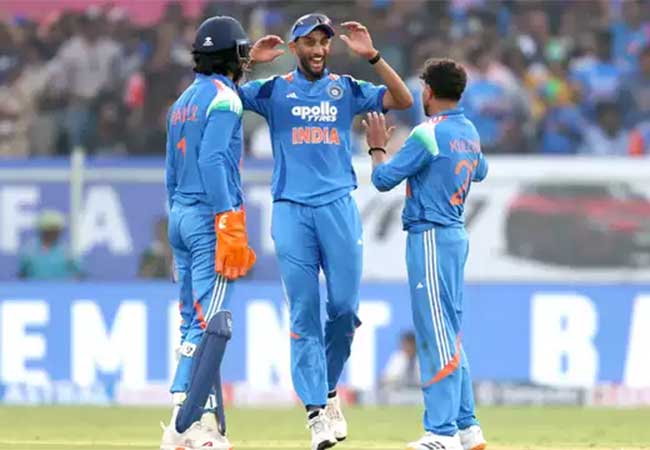 टीम इंडिया ‘यशस्वी’, रो’Hit’ चा विक्रम, विशाखापट्टणममध्ये भारताने साजरा केला मालिका विजय