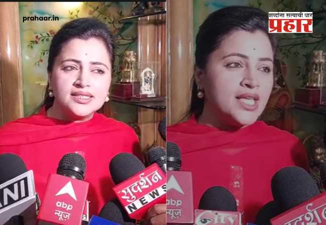 Navneet Rana : “हिंदूंनी किमान ३-४ मुलांना जन्म द्यावा”; लोकसंख्या वाढीच्या मुद्द्यावरून नवनीत राणांचा ‘हुंकार’, मौलाना कादरीला सडेतोड उत्तर