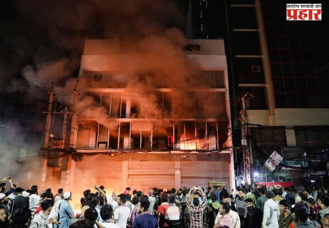 शेजाऱ्याचे जळते घर