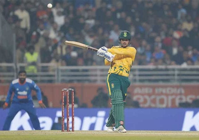 दुसऱ्या टी-२० सामन्यात  दक्षिण आफ्रिकेचा ‘पलटवार’