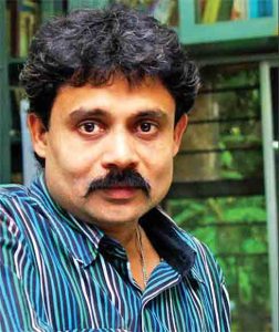 विस्तृत अवकाशाची बहुस्तरीय निर्मितीवस्था...!