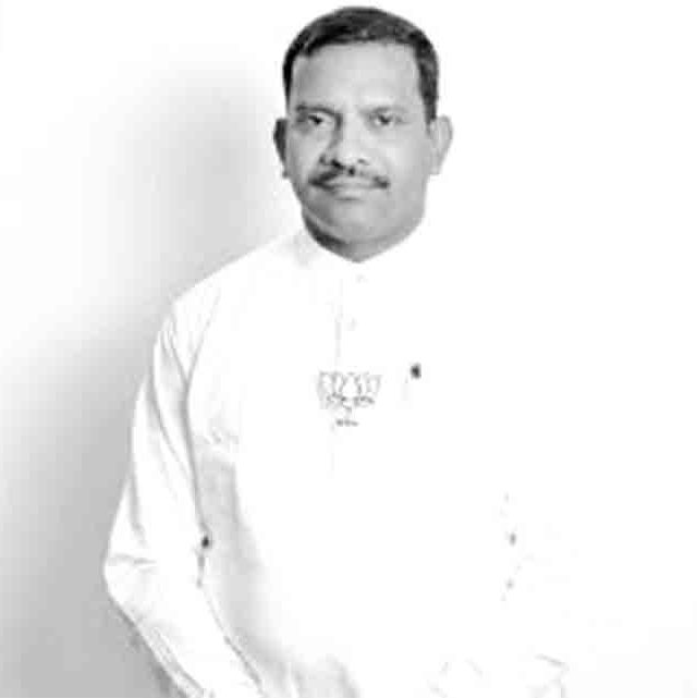 एकाच वेळी संसदेत मांडली तीन विधेयक