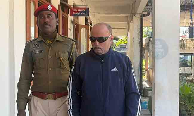 आसाममध्ये माजी हवाई दल अधिकारी कुलेंद्र सरमाला अटक
