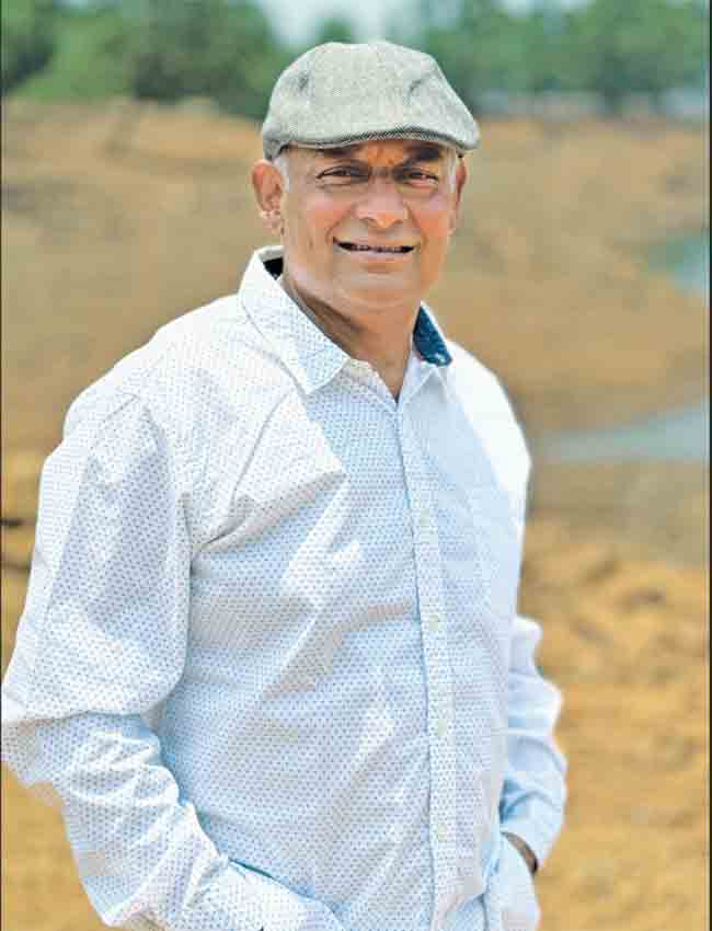 दिग्दर्शक महेश मांजरेकरांशी भेट…