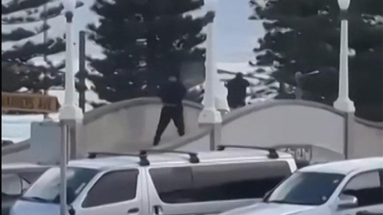 ऑस्ट्रेलिया : सिडनीत हनुक्का उत्सवादरम्यान गोळीबार, १० जणांचा मृत्यू