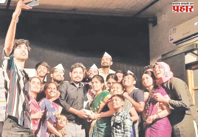 एकांकिकांचे विश्व आणि बोलीभाषांचे प्रयोग…!