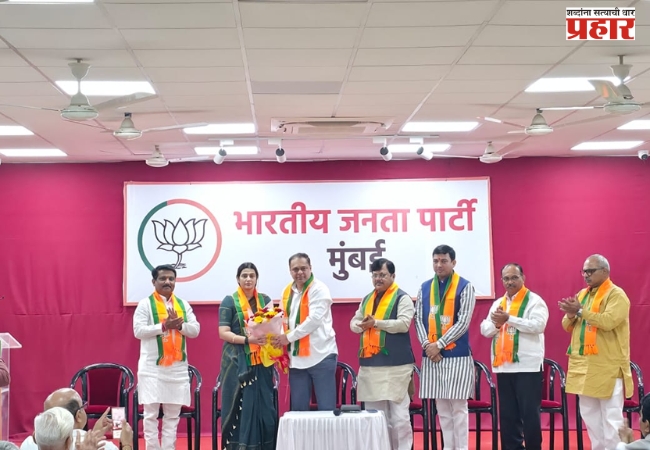 निवडणुकीच्या तोंडावर ठाकरेंना ‘दे धक्का’; तेजस्वी घोसाळकर यांचा भाजपमध्ये प्रवेश, अमित साटम यांच्या उपस्थितीत सोहळा
