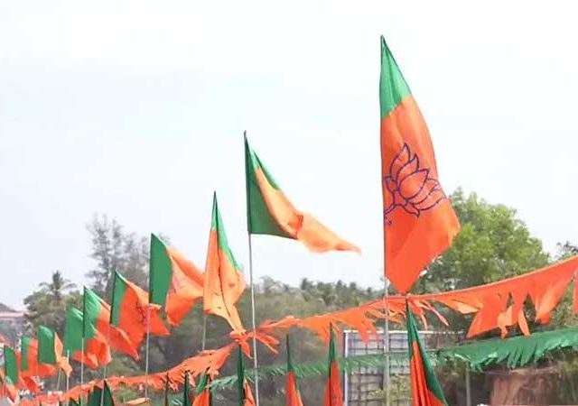 नाशिक जिल्ह्यात शिवसेनेची सरशी