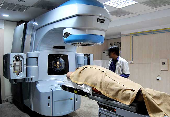 राज्यात त्रिस्तरीय समग्र कर्करोग उपचार सेवा होणार उपलब्ध