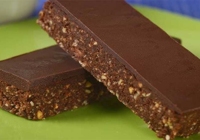 महापालिकेच्या मुलांना आता चॉकलेटस्वरुपातील एनर्जी बार