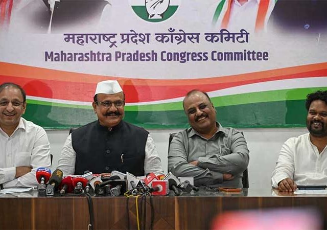 मुंबई महापालिकेसाठी काँग्रेस आणि वंचितची आघाडी जाहीर
