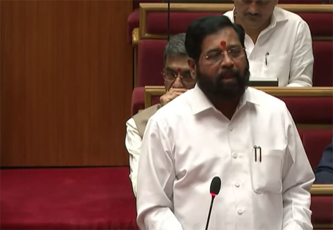 मुंबईच्या तिजोरीवर दरोडा टाकणारे ‘रेहमान डकैत’ कोण..?