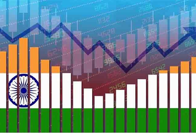 फिचने जीडीपी भाकीत ६.९% वरून ७.४% पातळीवर वाढवले अर्थव्यवस्थेचा प्रवास सुसाट 'या' कारणामुळे अपेक्षित