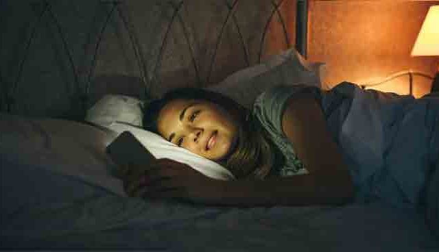 करतात काय रात्रीच्या वेळी मुली Google वर सर्च ; धक्कादायक अहवालाने तुम्हीही हादराल