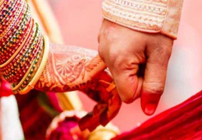 विवाह पद्धतीतील वळणे
