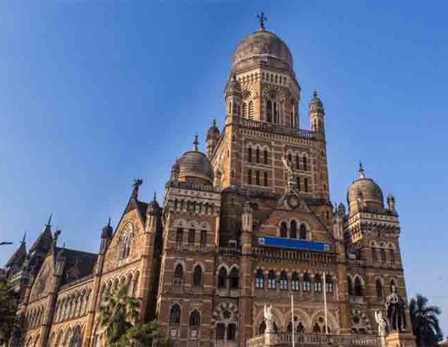 मेट्रो सिनेमा भुयारी मार्गात हवा खेळती राहणार