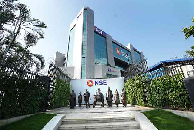 NSE Report: देशात गुंतवणूक डंके की चोट पे! ९.७ लाख कोटीचा निधी एक वर्षात ‘यातून’ उभा महत्वाची माहिती पुढे