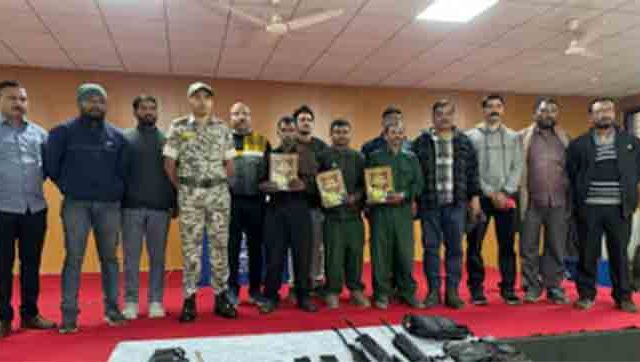 नक्षलवाद्यांच्या कारवाया थंडावणार, तीन मोठ्या नक्षलवाद्यांची शरणागती