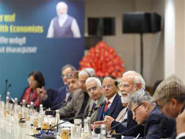 आगामी अर्थसंकल्पापूर्वी पंतप्रधान मोदी यांच्या नेतृत्वाखाली ‘विकसित भारत २०४७’ बैठक संपन्न