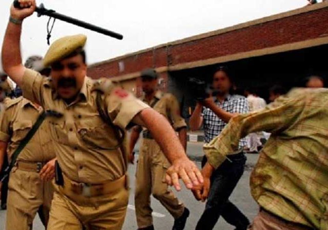 महाराष्ट्रात नगरपरिषद आणि नगरपंचायतींच्या निवडणुकीला राड्यांचे ग्रहण