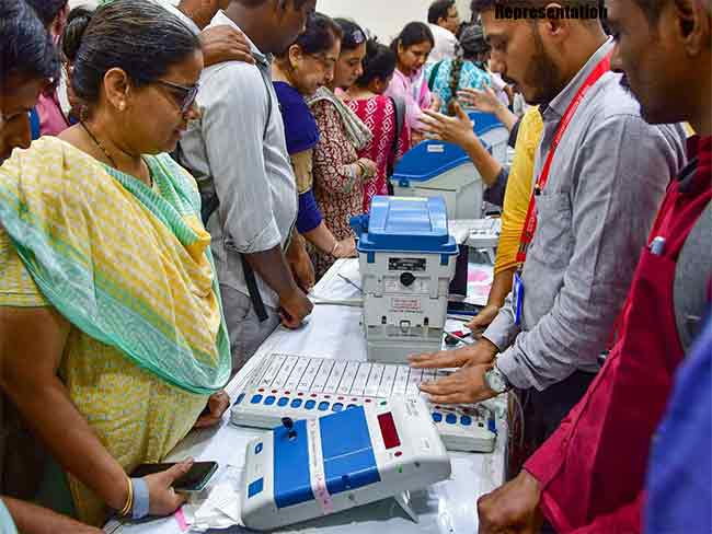 मुंबई महापालिका निवडणुकीसाठी १० हजार ३०० मतदान केंद्र