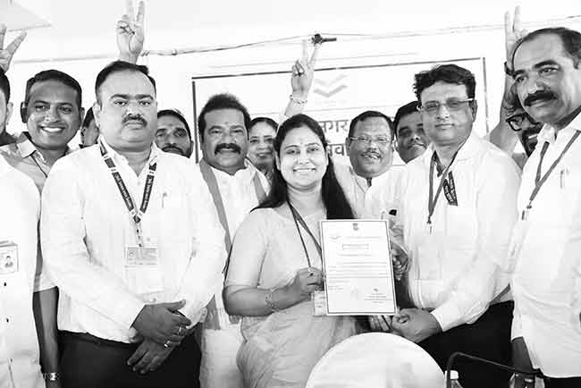 उरणमध्ये भावना घाणेकर यांचा विजय