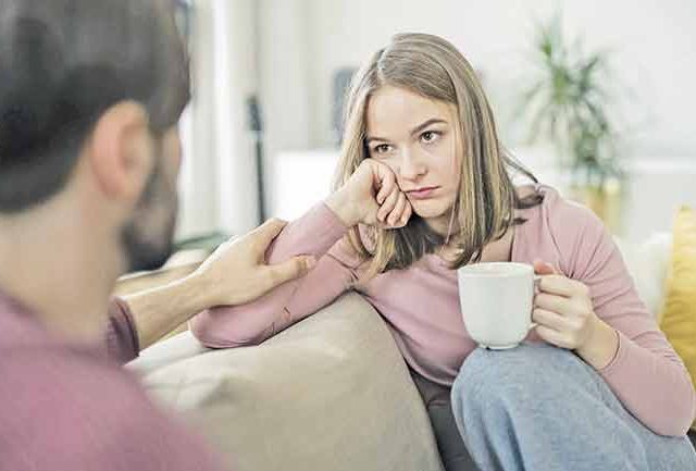 कौटुंबिक आघात : मनावर साचलेला भावनिक त्रास