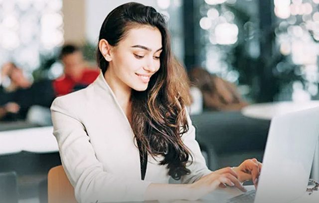 साहित्यिक कर्मयोगिनी