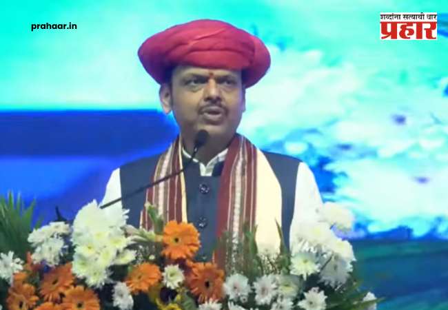 Devendra Fadanvis : क्रांतिज्योती सावित्रीबाई फुले जन्मस्थळी मुख्यमंत्री देवेंद्र फडणवीस यांनी केले अभिवादन