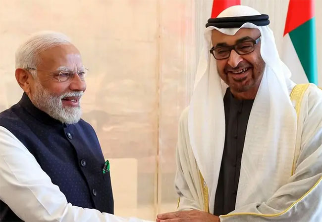 मोदींना भेटण्यासाठी UAE चे राजे ४.२० वाजता दिल्लीत येणार आणि ०६.०५ वाजता मायदेशी रवाना होणार