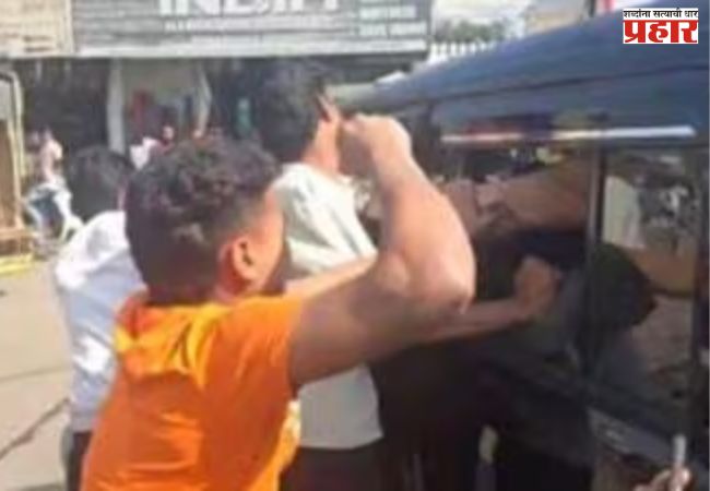 इम्तियाज जलील यांच्या गाडीवर कार्यकर्त्यांचा हल्ला